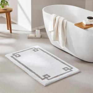 Madison Park Evan Cotton Tufted Washable Bath Mat , Luxury Solid Bathroom Rugs , 20″ x 30″ , Grey(White)