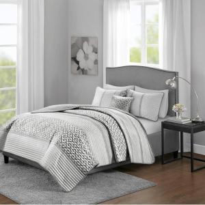 Madison Park Quilt Traditional Damask Design All Season, Lightweight Coverlet Bedspread Bedding Set, Matching Shams, Pillows, 104″x94″, Bellagio, Jacquard Grey, 6 Piece(Geometric Grey)