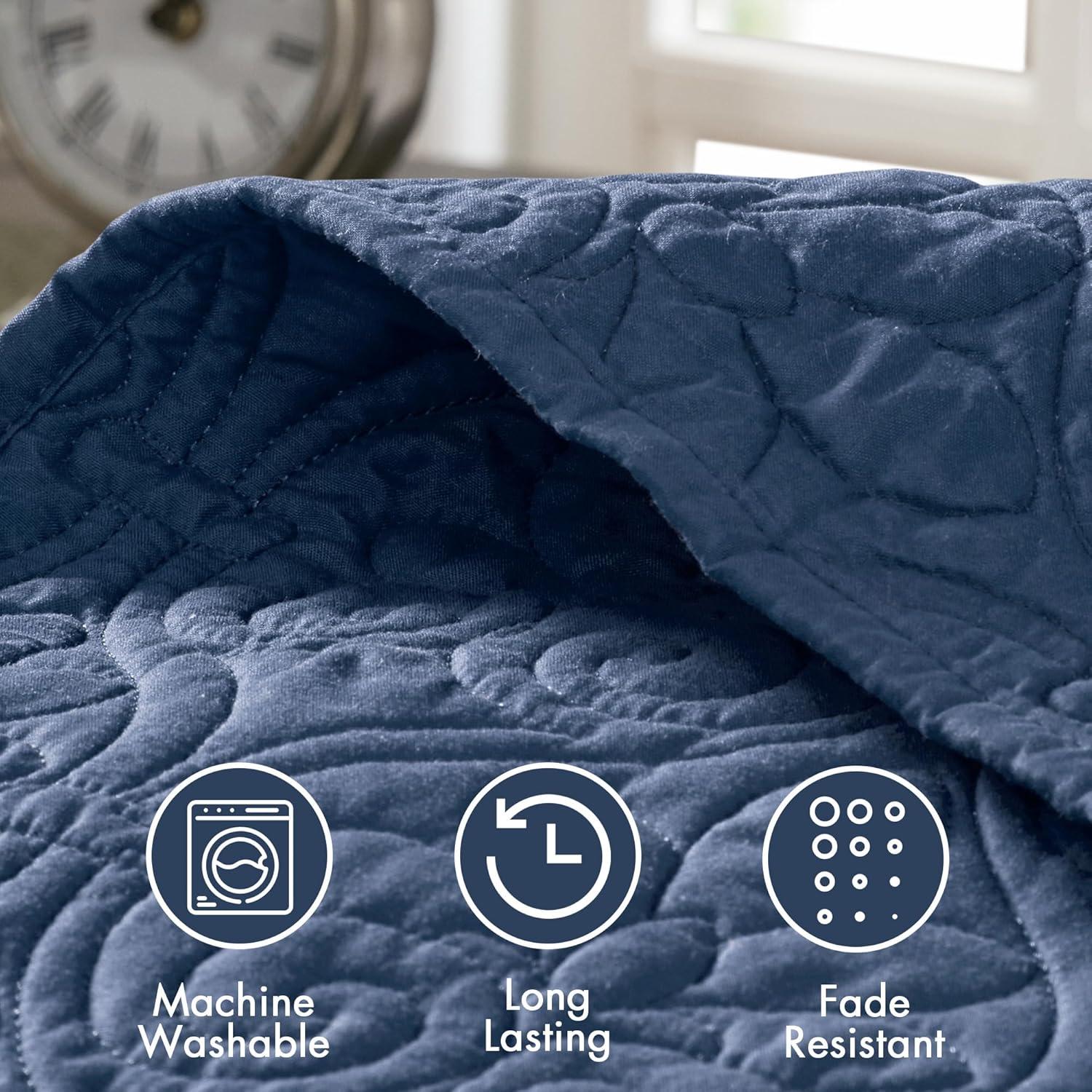 imageMadison Park Quebec Queen Size Quilt Bedding Set Ivory Damask 3 Piece Bedding Quilt Coverlets Ultra Soft Microfiber Bed Quilts Quilted CoverletNavy