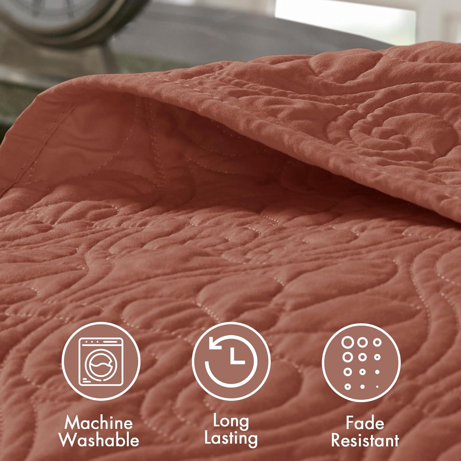 imageMadison Park Quebec Quilt Set Luxurious Damask Stitching Design Cotton Filled Lightweight Coverlet Bedspread Bedding Shams FullQueen90quotx90quot Cream 3 PieceClay Red