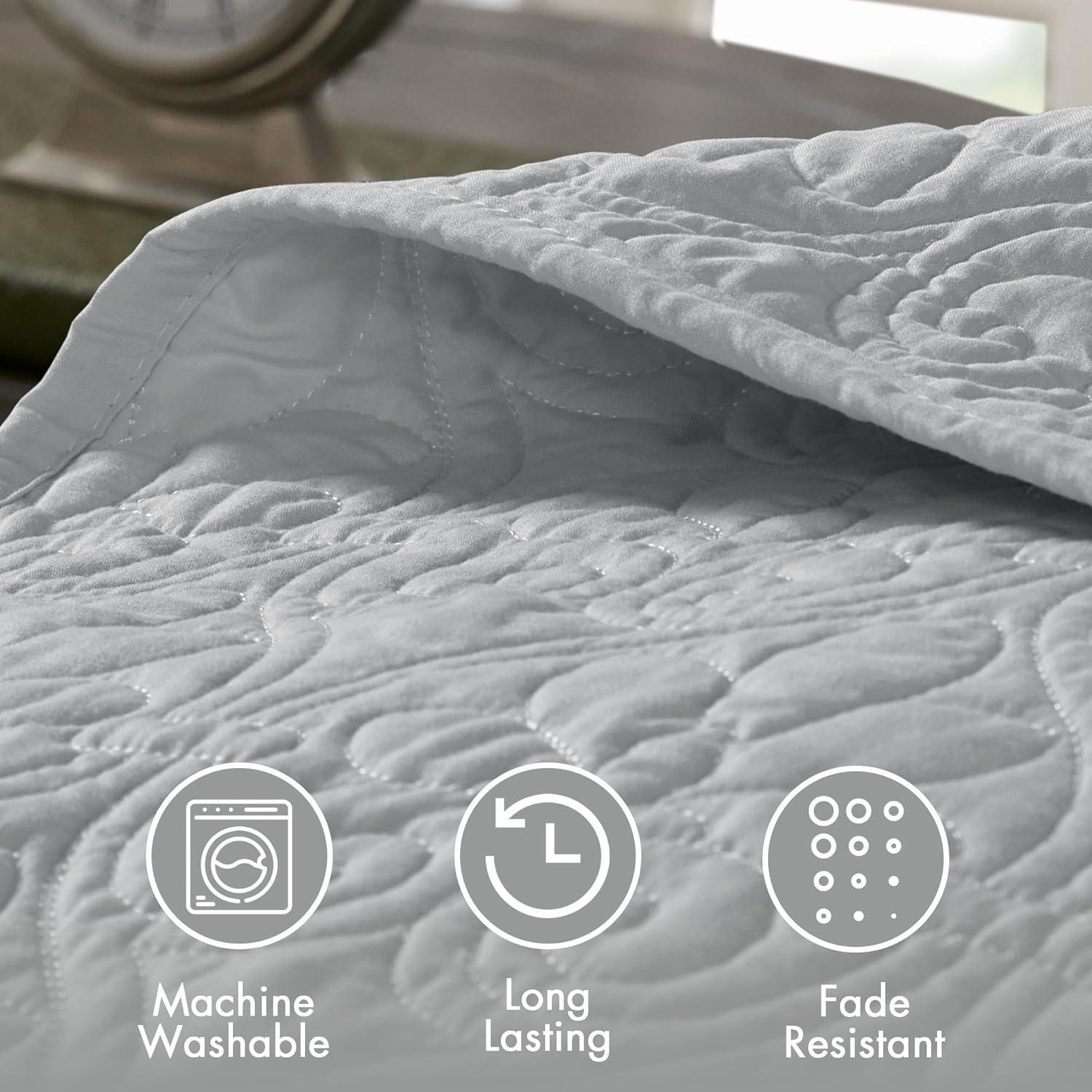 imageMadison Park Quebec Quilt Set Luxurious Damask Stitching Design Cotton Filled Lightweight Coverlet Bedspread Bedding Shams FullQueen90quotx90quot Cream 3 PieceGrey