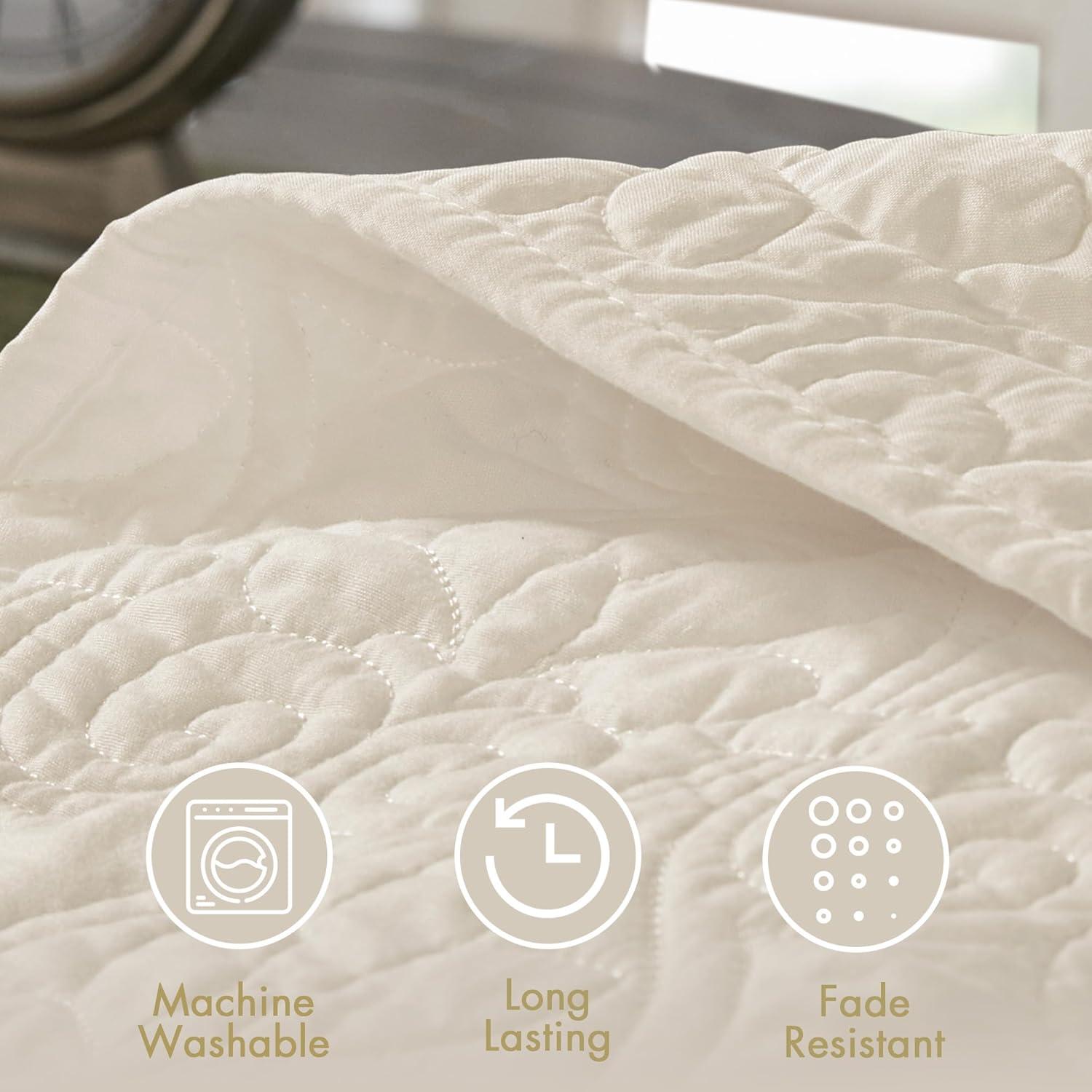 imageMadison Park Quebec Quilt Set Luxurious Damask Stitching Design Cotton Filled Lightweight Coverlet Bedspread Bedding Shams FullQueen90quotx90quot Cream 3 PieceCream