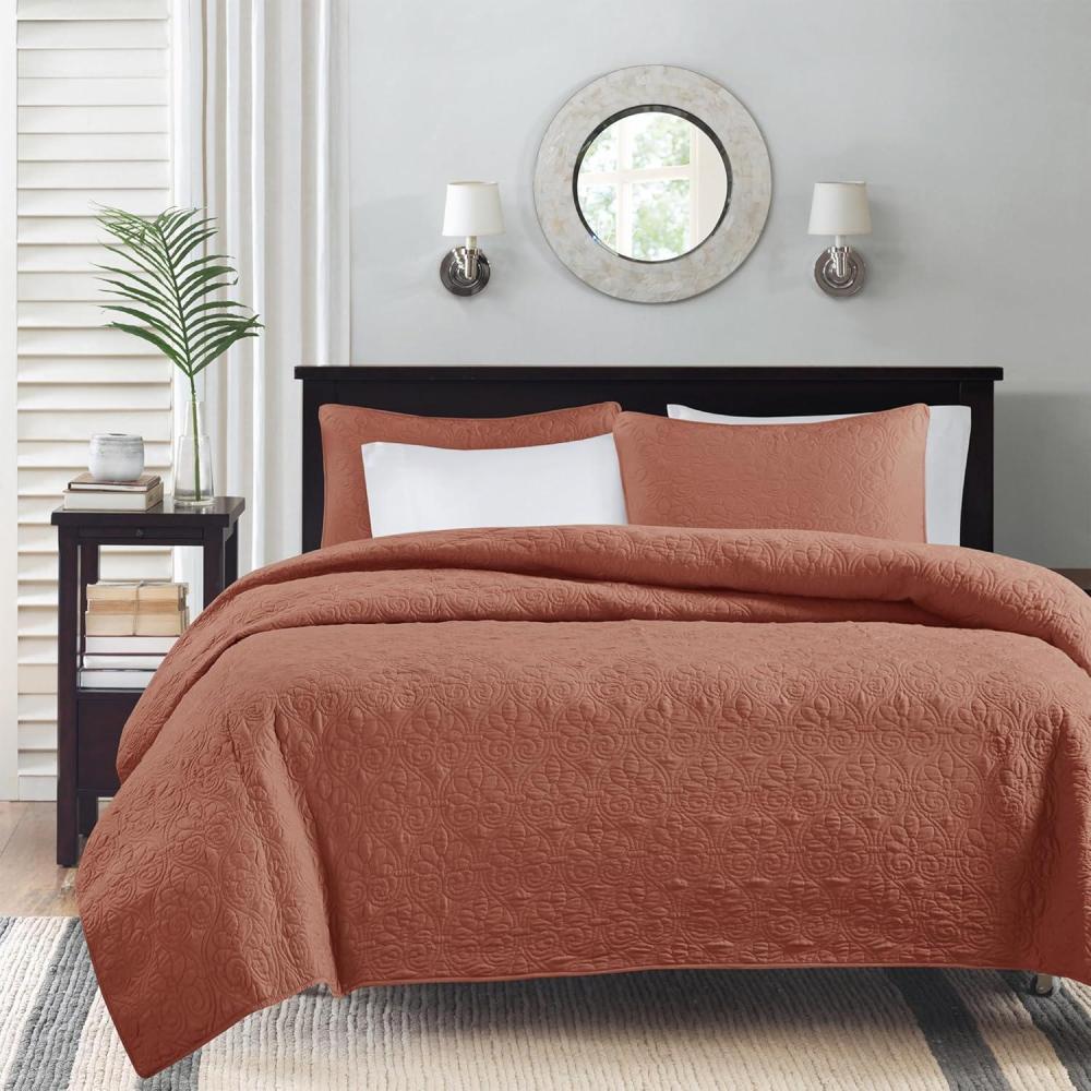 imageMadison Park Quebec Quilt Set Luxurious Damask Stitching Design Cotton Filled Lightweight Coverlet Bedspread Bedding Shams FullQueen90quotx90quot Cream 3 PieceClay Red
