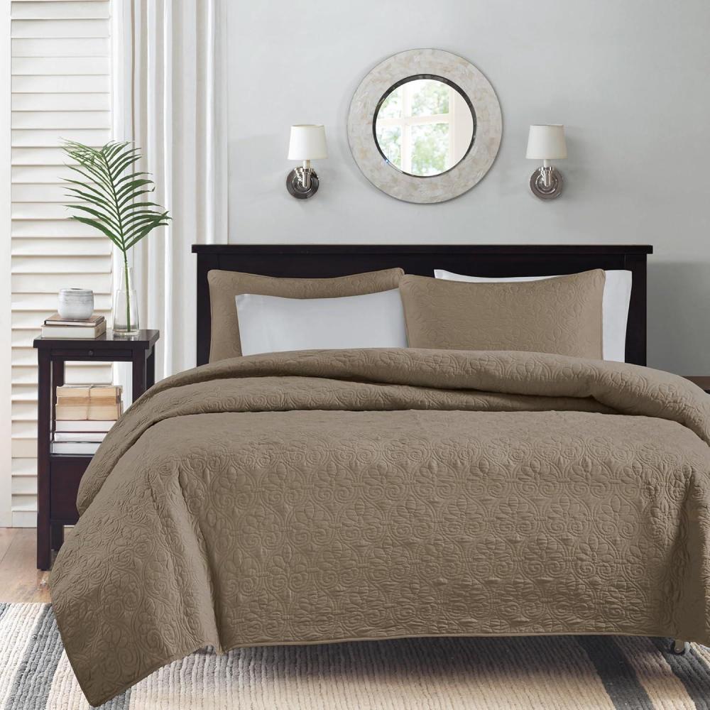 imageMadison Park Quebec Quilt Set Luxurious Damask Stitching Design Cotton Filled Lightweight Coverlet Bedspread Bedding Shams FullQueen90quotx90quot Cream 3 PieceKhaki