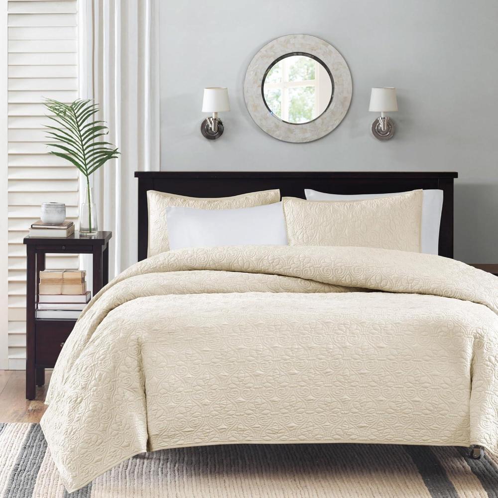 imageMadison Park Quebec Quilt Set Luxurious Damask Stitching Design Cotton Filled Lightweight Coverlet Bedspread Bedding Shams FullQueen90quotx90quot Cream 3 PieceCream