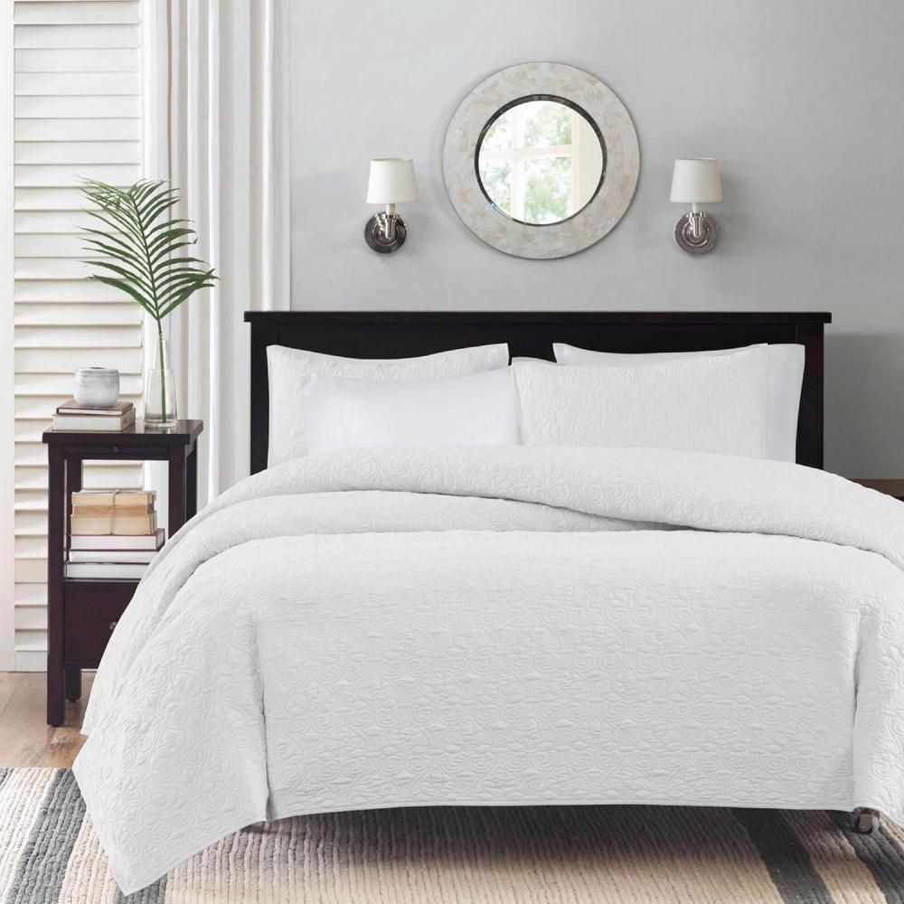 imageMadison Park Quebec Quilt Set Luxurious Damask Stitching Design Cotton Filled Lightweight Coverlet Bedspread Bedding Shams FullQueen90quotx90quot Cream 3 PieceWhite