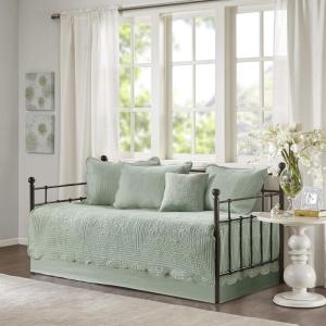 Madison Park Daybed Cover Set Damask Quilted Cover for Daybeds, All Season, Pre-washed Cotton-Filled Coastal Bedding with Scallop Edge, Shams, Bedskirt, Décor Pillows, Tuscany, Cream, 39″x75″, 6 Piece(Seafoam)