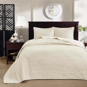 Madison Park Quebec King Size Quilt Bedding Set – Cream , Damask – 3 Piece Bedding Quilt Coverlets – Ultra Soft Microfiber Bed Quilts Quilted Coverlet