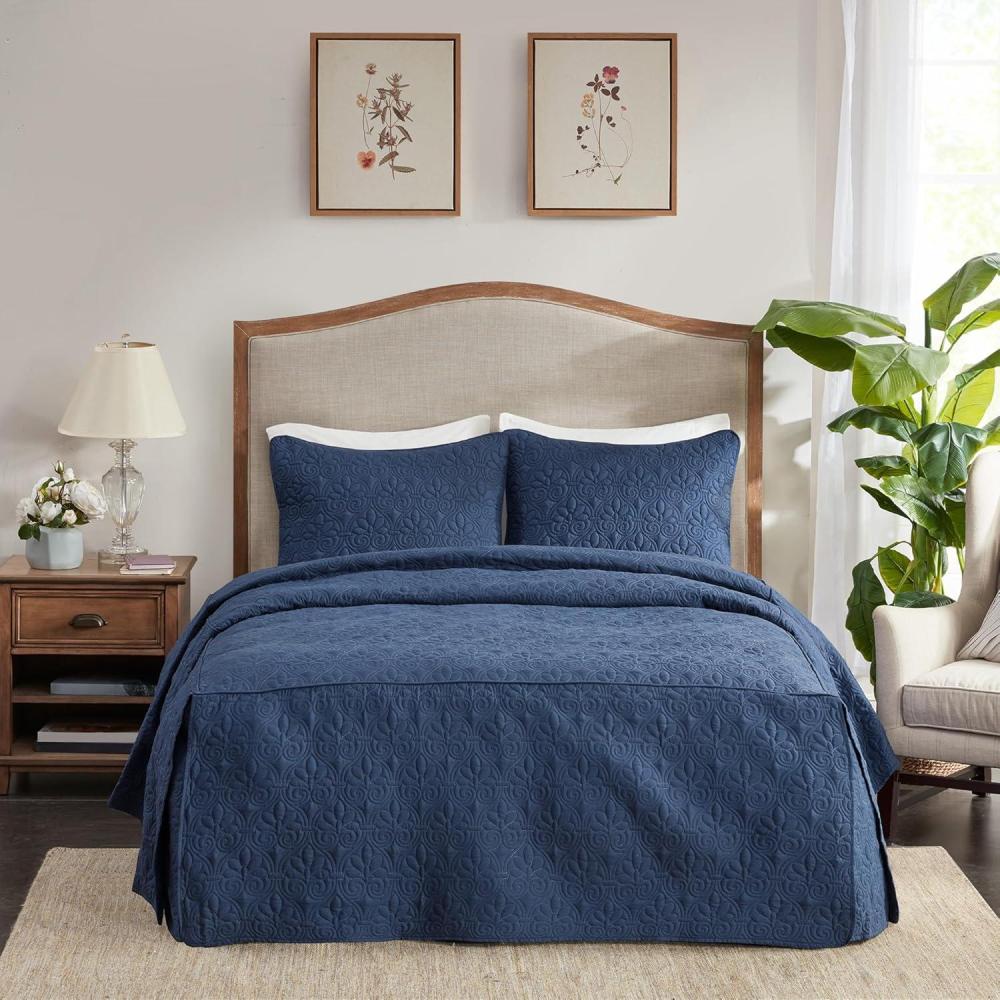 imageMadison Park Quebec Split Corner Quilted Bedspread Classic Traditional Design All Season Lightweight Bedding Set Matching Shams Queen Damask Quilted Cream 3 PieceNavy