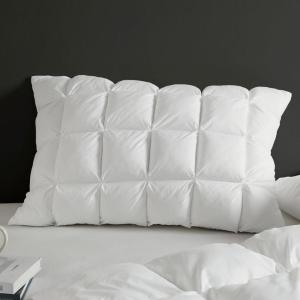 Madison Park King Pillowcase Puffy Pillow Protector Overfilled High Desity Fill Pillow Cover, 3D Puff Quilted Microfiber Fluffy Pillowcase, Zipper Closure, Stay Puffed, King, White 1 Piece(White)