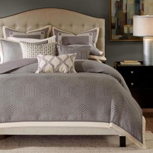 Madison Park Signature Cozy Comforter Set – All Season Bedding Combo Filled Insert and Removable Duvet Cover, Shams, Decorative Pillows, Queen (92 in x 96 in), Geometric Grey 9 Piece(Geometric Grey)