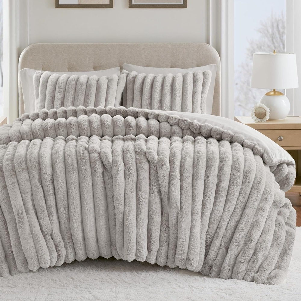 image:imageJasmine Ultrasoft Faux Fur Ribbed Comforter Set  Blanket by Madison ParkLight Gray