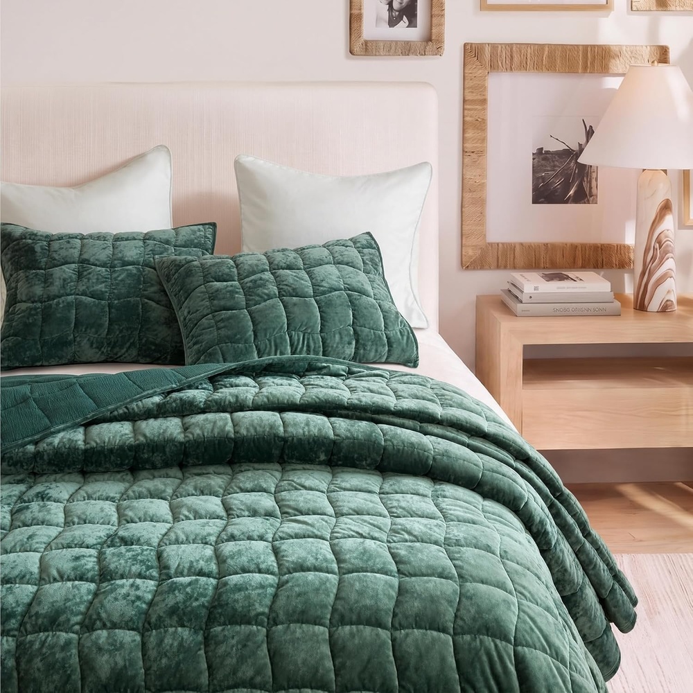 image:imageMadison Park Velvet Quilt Set WaterWashed Softness FullQueen GreenGreen